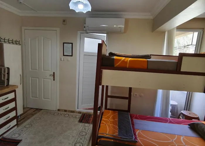 Lägenhetshotell Saglik 3*